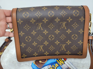 LOUIS VUITTON DAUPHINE MM