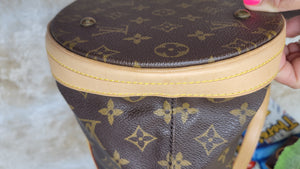 LOUIS VUITTON MONOGRAM BUCKET GM with POUCH