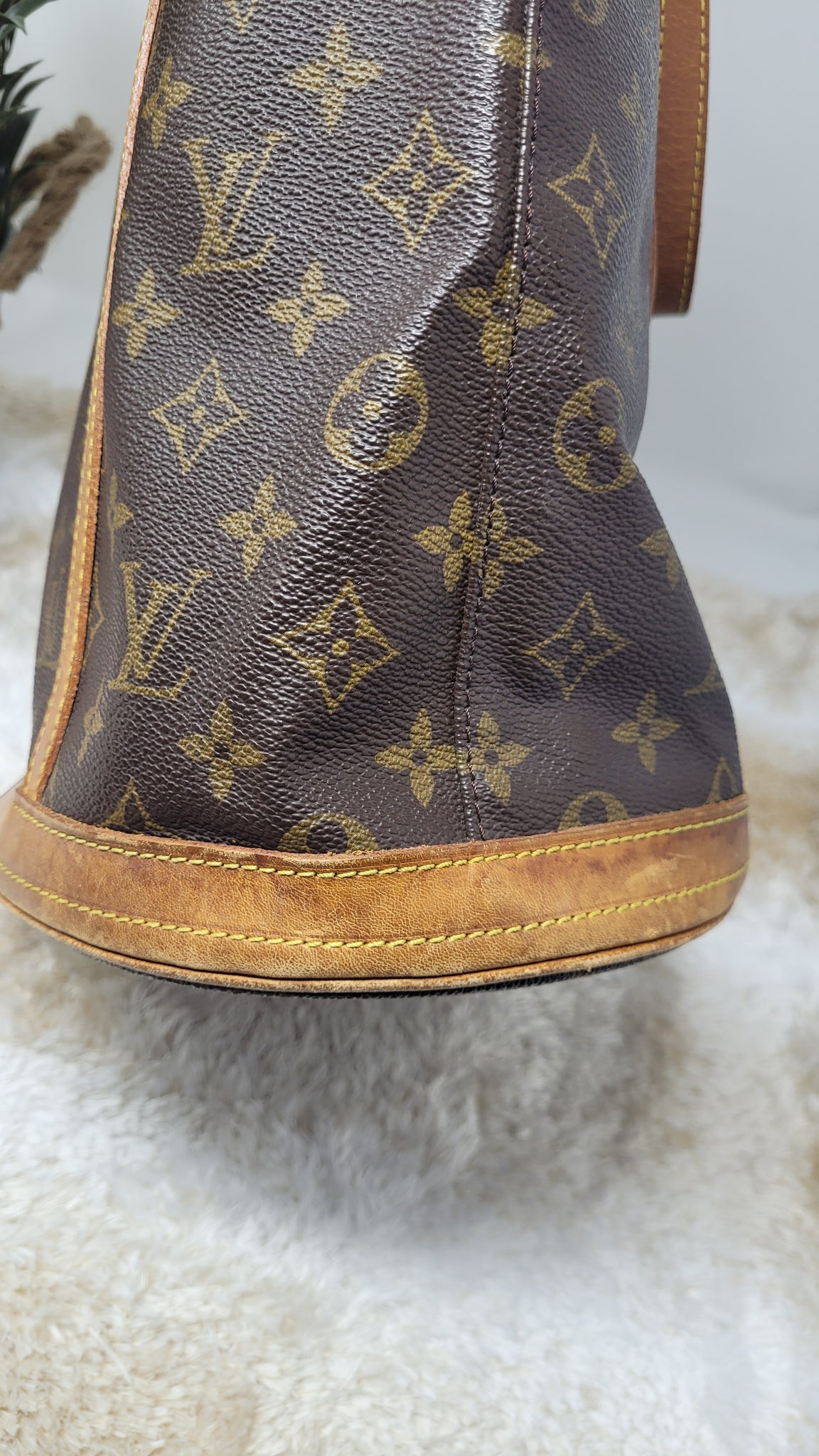 Louis Vuitton Monogram Bucket GM #Vuitton #Louis #Monogram