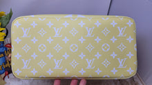 LOUIS VUITTON BY THE POOL NEVERFULL MM, LIKE NEW