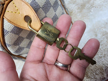 LOUIS VUITTON AZUR SPEEDY 25