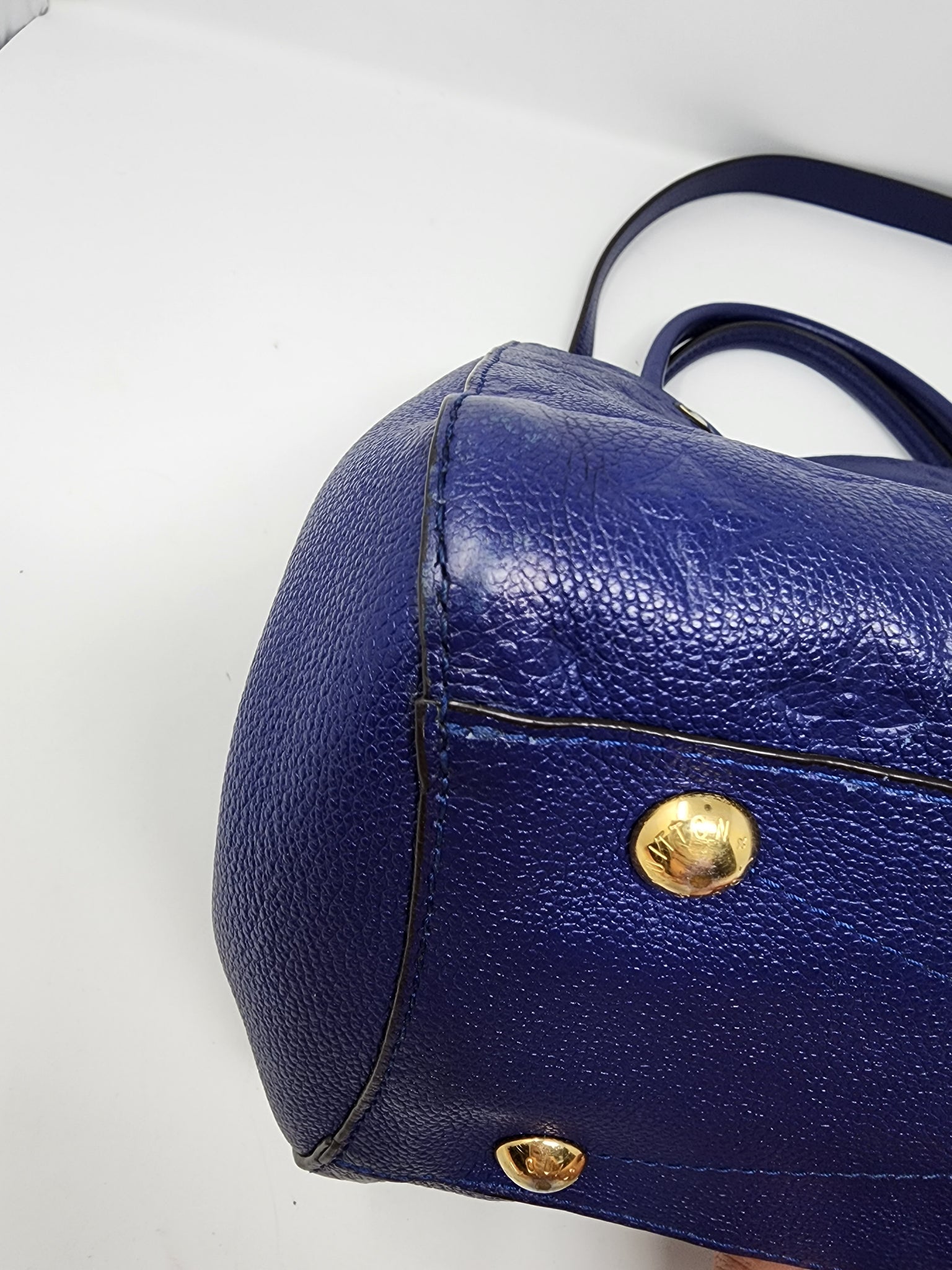 Louis Vuitton Monogram Empreinte Montaigne MM Blue Leather ref.361339 -  Joli Closet