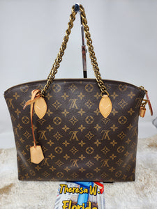 Louis Vuitton Handbags for sale in Brookdale, Washington, Facebook  Marketplace
