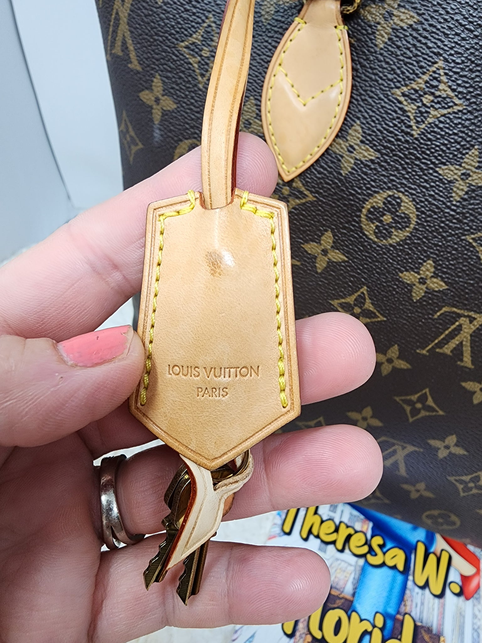 Lv Luggage Tag Necklace For Women