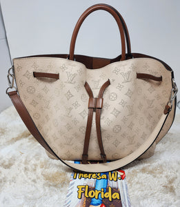 Louis Vuitton, Bags, Louis Vuitton Girolata Handbag Mahina Leather Pink