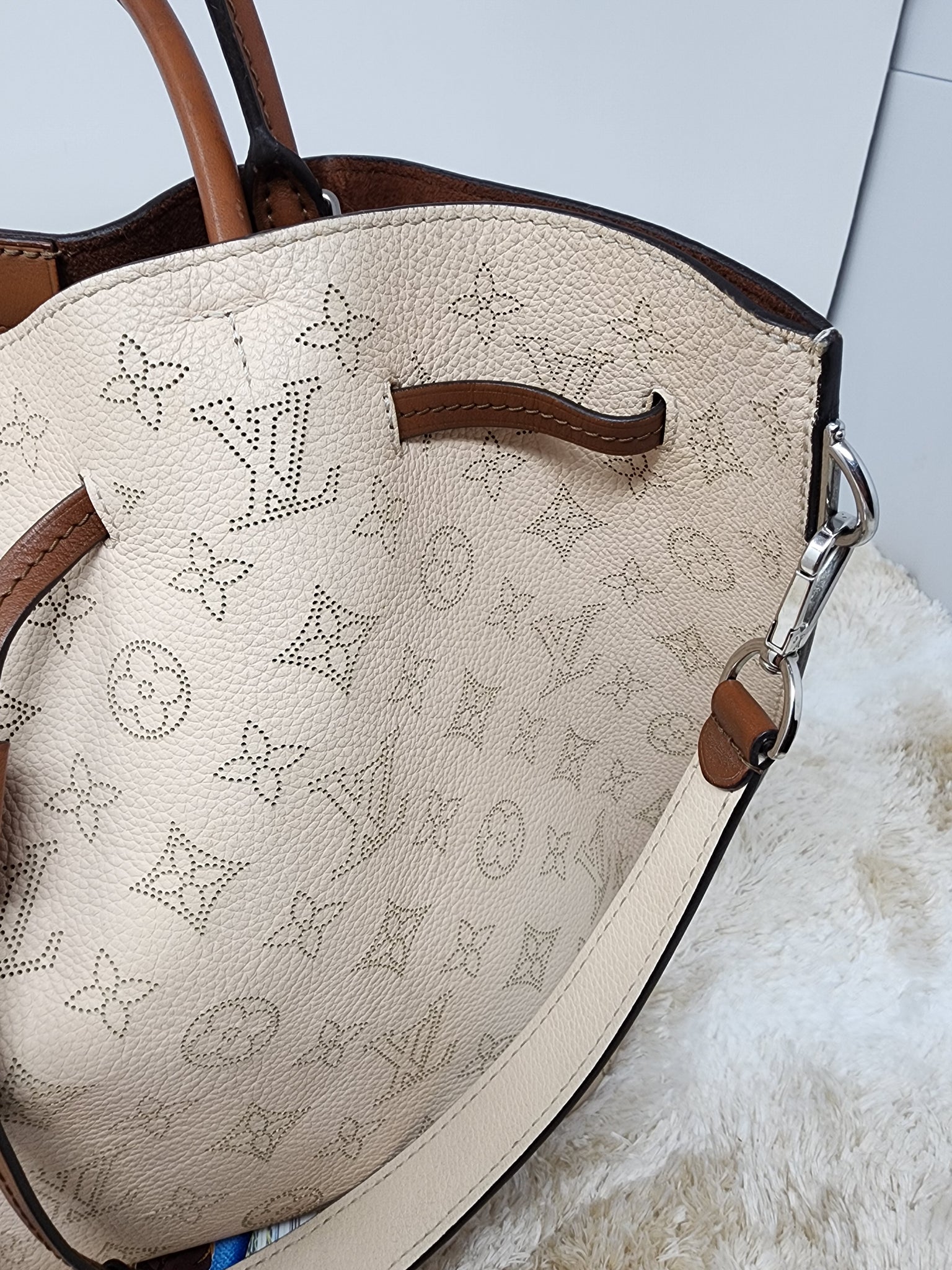 Louis Vuitton Girolata Monogram Leather Shoulder Bag